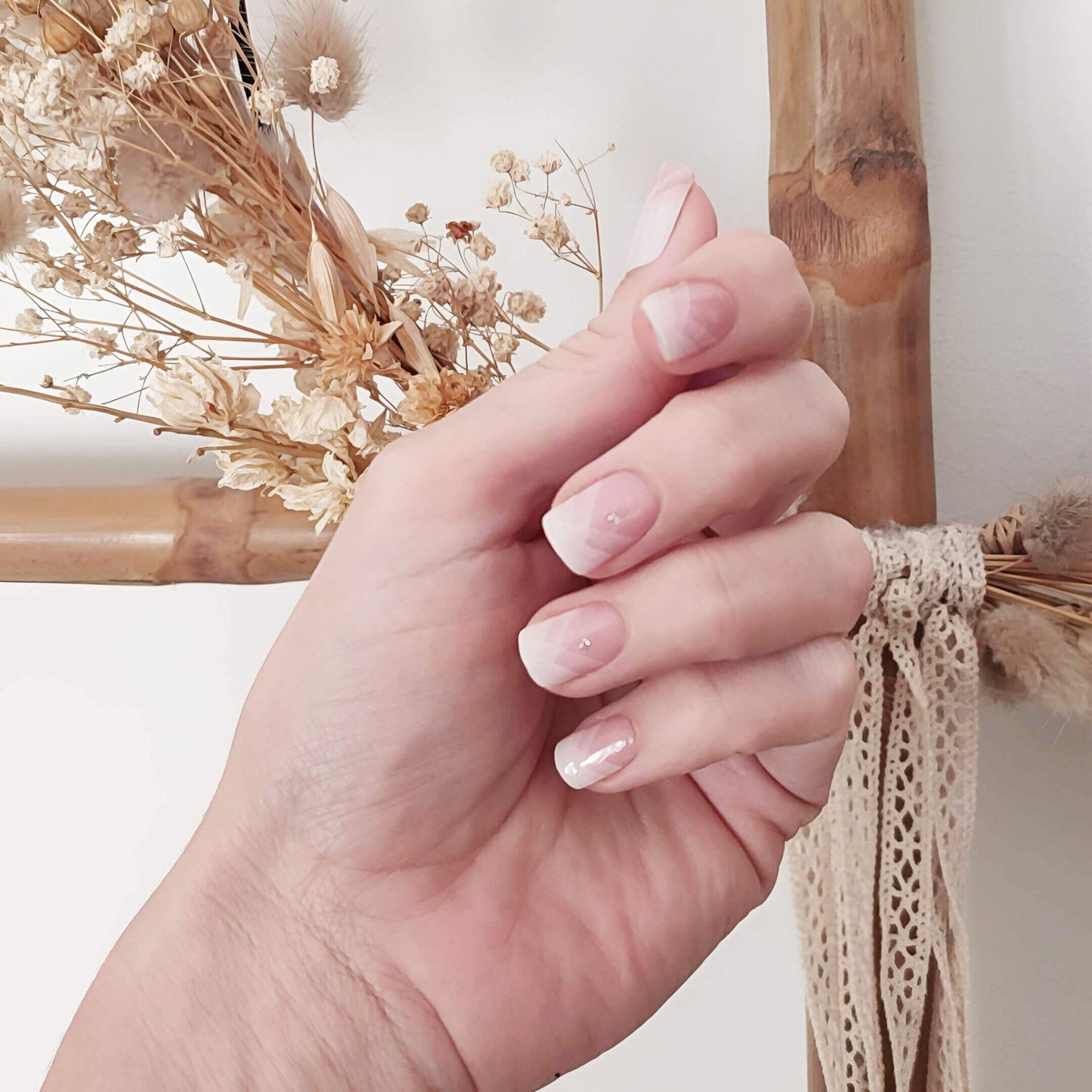 Láminas de Gel - French Elegance - Nooves Nails - Lumyvita